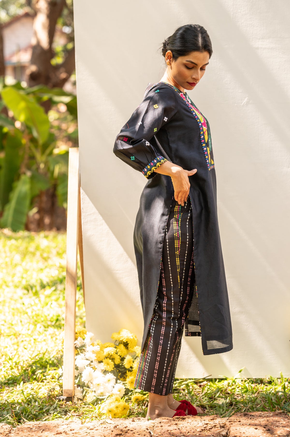 BLOOMING IN DARK (3 PCS SET)