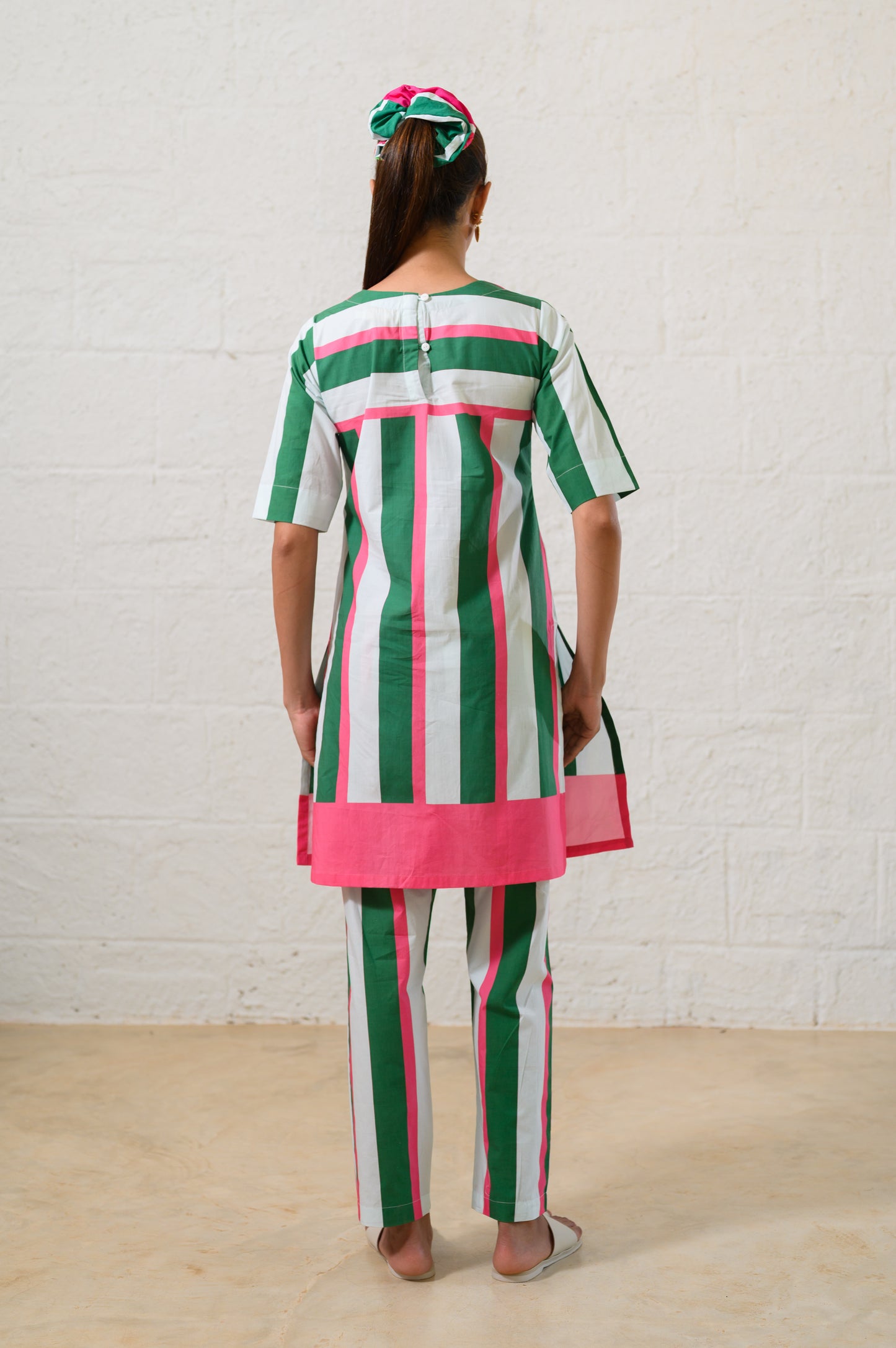 BARIO BLOOM VERDE SET SHORT