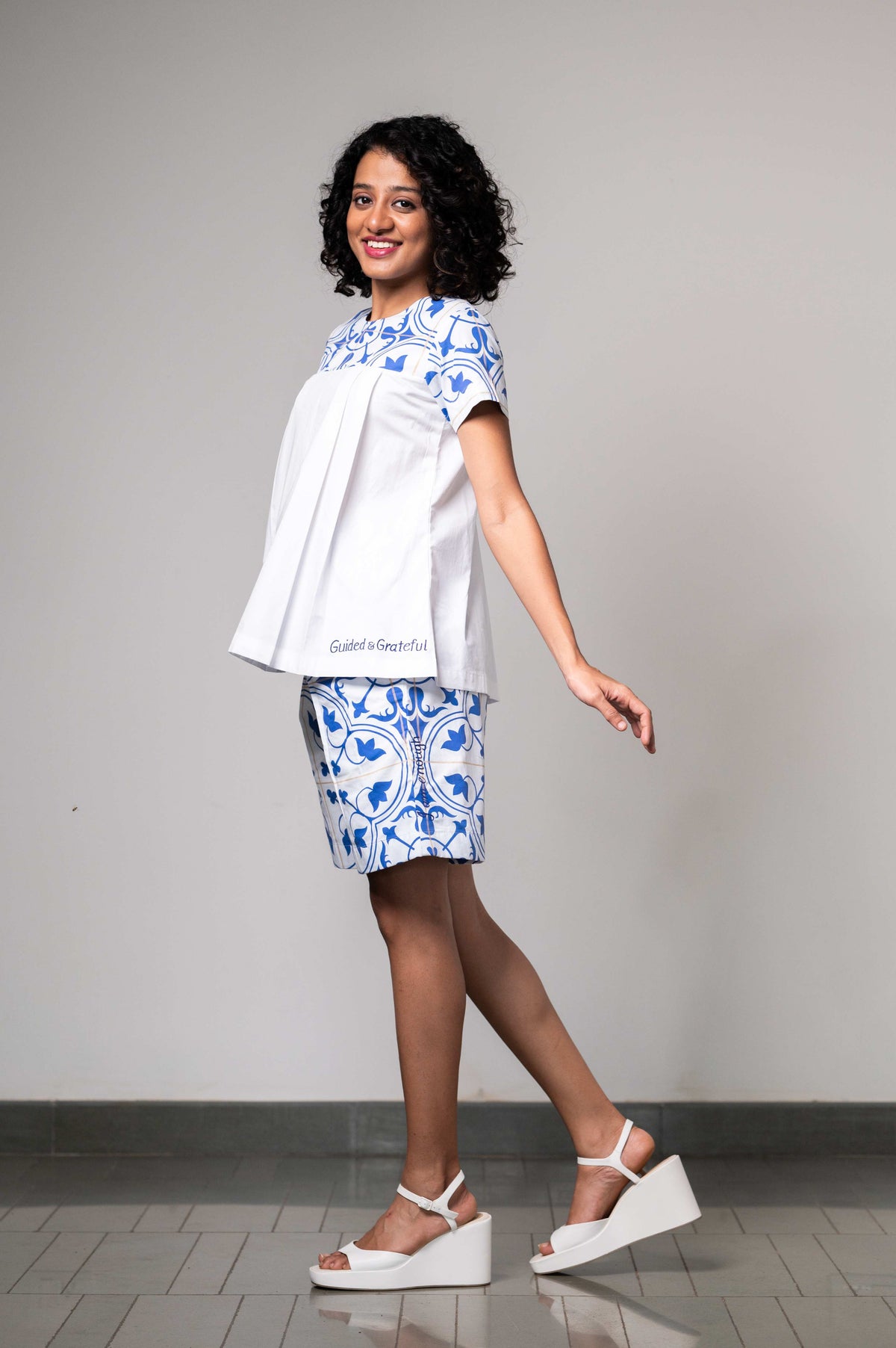 AZULEJOS MINI ADORN SLEEVES TOP